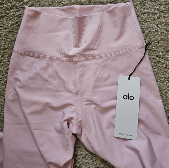 ALO NWT Sweet Pink 7/8 Airlift Leggings - Picture 7 of 9